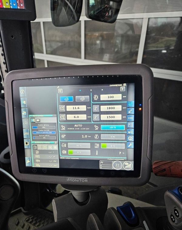 Deutz-Fahr Agrotron Warrior 7250TTV - Tractor: foto 5 Deutz-Fahr Agrotron Warrior 7250TTV - Tractor: foto 5