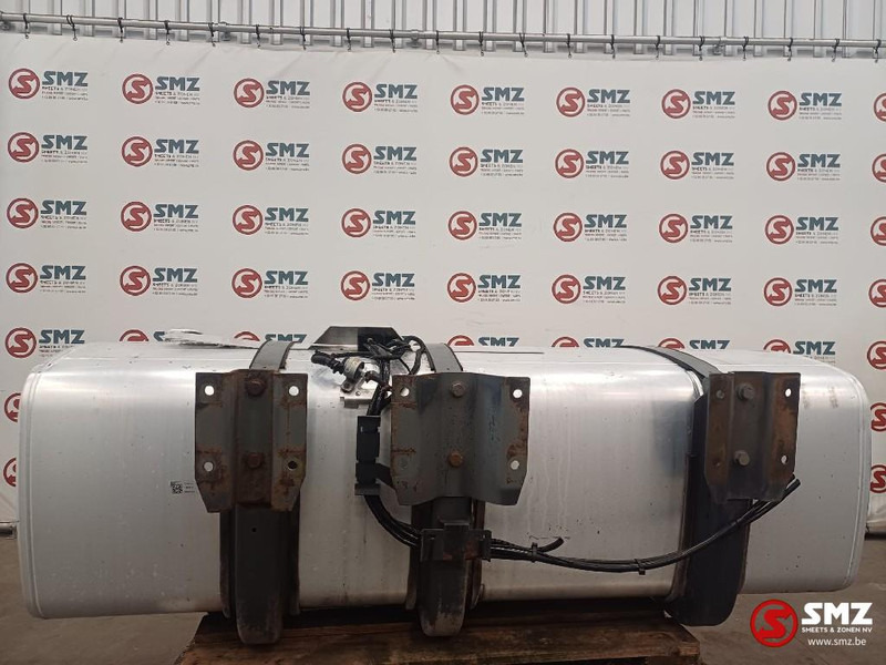 DAF Occ brandstoftank met steunen 750L DAF - Depósito de combustible para Camión: foto 2 DAF Occ brandstoftank met steunen 750L DAF - Depósito de combustible para Camión: foto 2