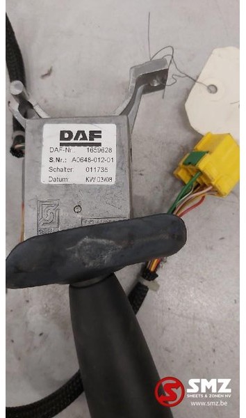 DAF Occ stuurkolomschakelaar (cruise control,retarder) - Conmutador en la columna de dirección para Camión: foto 3 DAF Occ stuurkolomschakelaar (cruise control,retarder) - Conmutador en la columna de dirección para Camión: foto 3