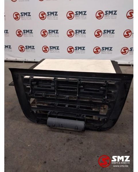 DAF Occ voorgrille DAF XF 105 1635802 - Parrilla para Camión: foto 3 DAF Occ voorgrille DAF XF 105 1635802 - Parrilla para Camión: foto 3