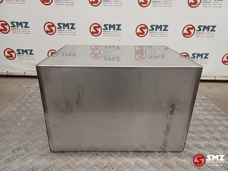 Diversen Occ RVS gereedschapskoffer 60 cm x 50 cm x 40 cm - Bastidor/ Chasis para Camión: foto 3 Diversen Occ RVS gereedschapskoffer 60 cm x 50 cm x 40 cm - Bastidor/ Chasis para Camión: foto 3