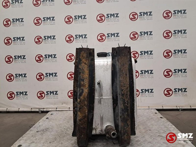 Diversen Occ hydraulische tank 200L - Depósito hidráulico para Camión: foto 4 Diversen Occ hydraulische tank 200L - Depósito hidráulico para Camión: foto 4