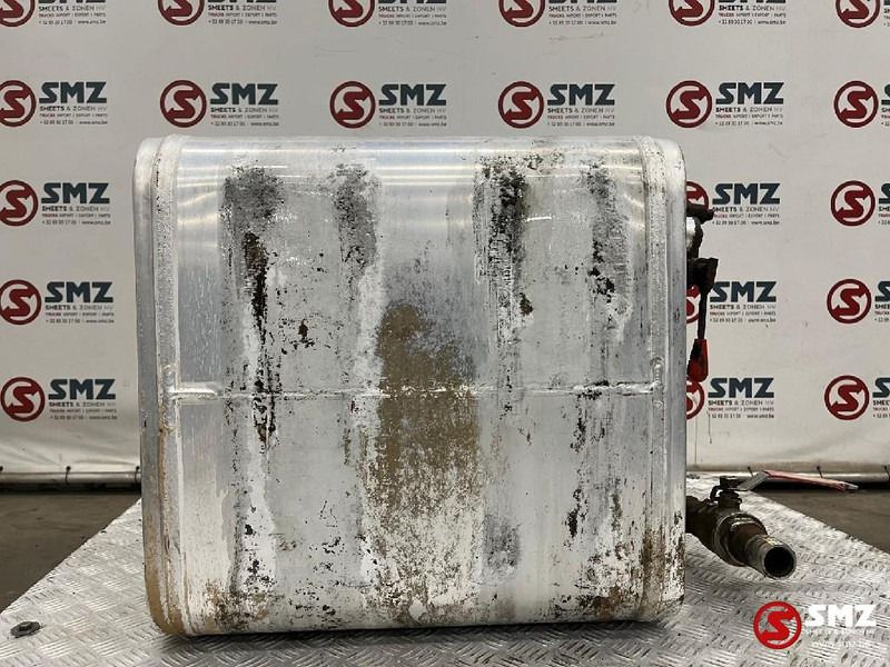 Diversen Occ hydraulische tank 200L + bedieningsventiel + s - Depósito hidráulico para Camión: foto 2 Diversen Occ hydraulische tank 200L + bedieningsventiel + s - Depósito hidráulico para Camión: foto 2
