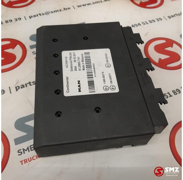 MAN Occ ECU PTM regeleenheid MAN - Unidad de control para Camión: foto 3 MAN Occ ECU PTM regeleenheid MAN - Unidad de control para Camión: foto 3