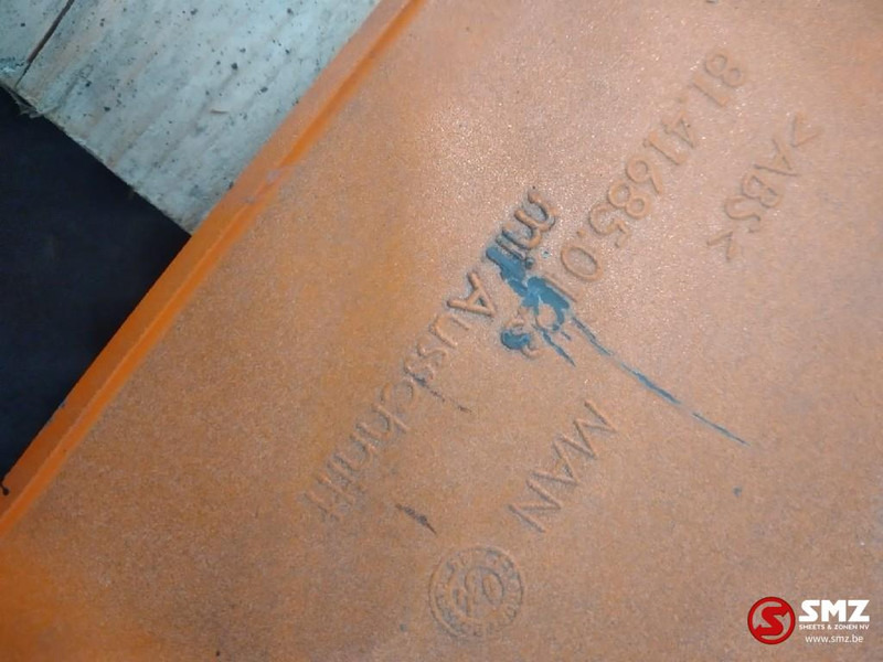 MAN Occ bumperafdekking MAN - Parachoques para Camión: foto 3 MAN Occ bumperafdekking MAN - Parachoques para Camión: foto 3