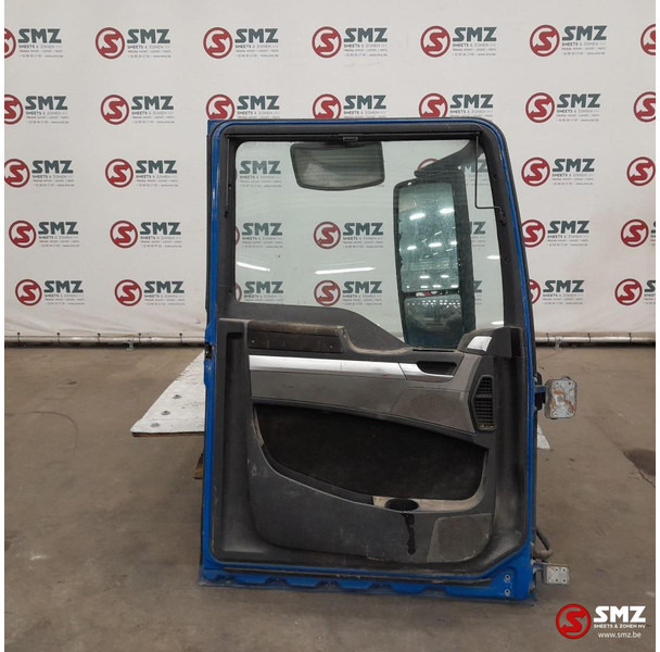 MAN Occ deur links MAN - Puerta y piezas para Camión: foto 2 MAN Occ deur links MAN - Puerta y piezas para Camión: foto 2