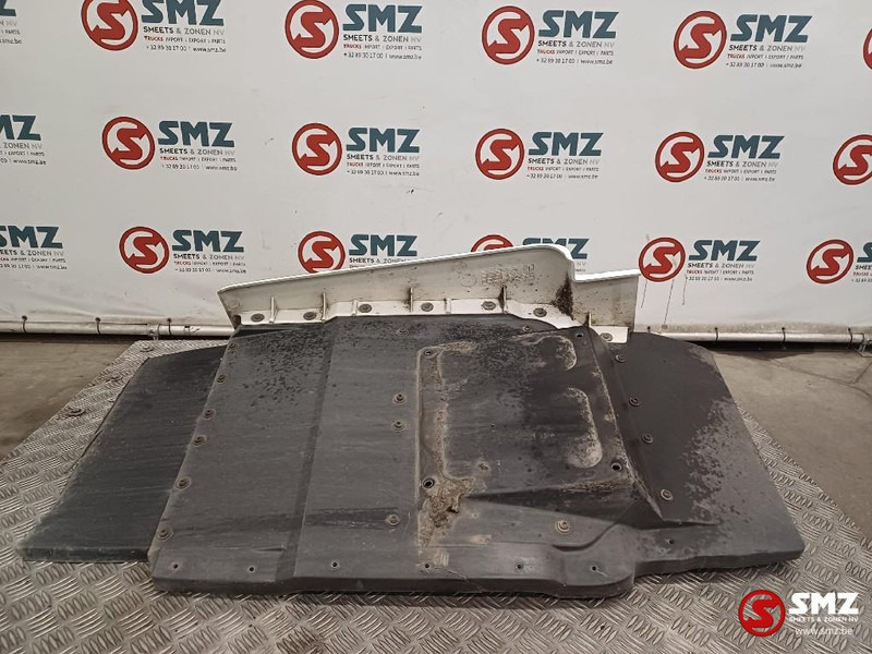 MAN Occ spatbord vooraan links MAN - Carrocería y exterior para Camión: foto 2 MAN Occ spatbord vooraan links MAN - Carrocería y exterior para Camión: foto 2