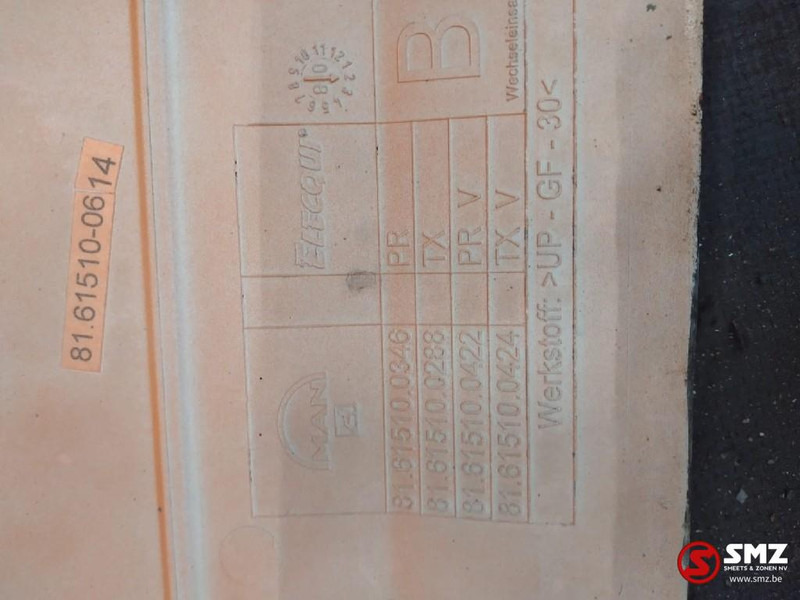 MAN Occ spatbordverlenging rechts MAN - Carrocería y exterior para Camión: foto 3 MAN Occ spatbordverlenging rechts MAN - Carrocería y exterior para Camión: foto 3