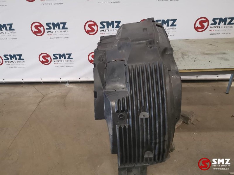 MAN Occ wielkast bekleding links MAN TGX - Carrocería y exterior para Camión: foto 4 MAN Occ wielkast bekleding links MAN TGX - Carrocería y exterior para Camión: foto 4