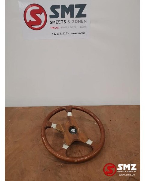 Maserati Occ stuurwiel Maserati hout - Volante para Camión: foto 1 Maserati Occ stuurwiel Maserati hout - Volante para Camión: foto 1
