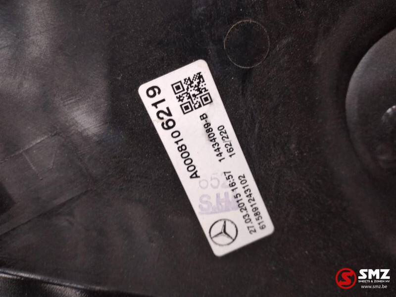 Mercedes-Benz Buitenspiegelhouder mercedes sprinter w906 a000810 - Espejo retrovisor para Camión: foto 4 Mercedes-Benz Buitenspiegelhouder mercedes sprinter w906 a000810 - Espejo retrovisor para Camión: foto 4