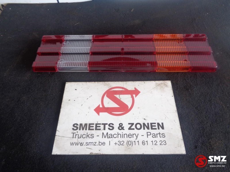 Mercedes-Benz Glas achterlicht mercedes R - Luz trasera para Camión: foto 1 Mercedes-Benz Glas achterlicht mercedes R - Luz trasera para Camión: foto 1