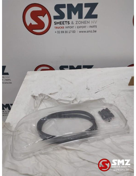 Mercedes-Benz Koplampglas rechts mercedes atego - Faro delantero para Camión: foto 2 Mercedes-Benz Koplampglas rechts mercedes atego - Faro delantero para Camión: foto 2