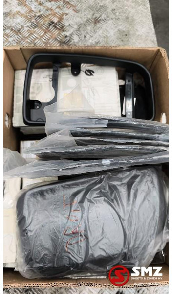 Mercedes-Benz Lot onderdelen Mercedes - Espejo retrovisor para Camión: foto 1 Mercedes-Benz Lot onderdelen Mercedes - Espejo retrovisor para Camión: foto 1