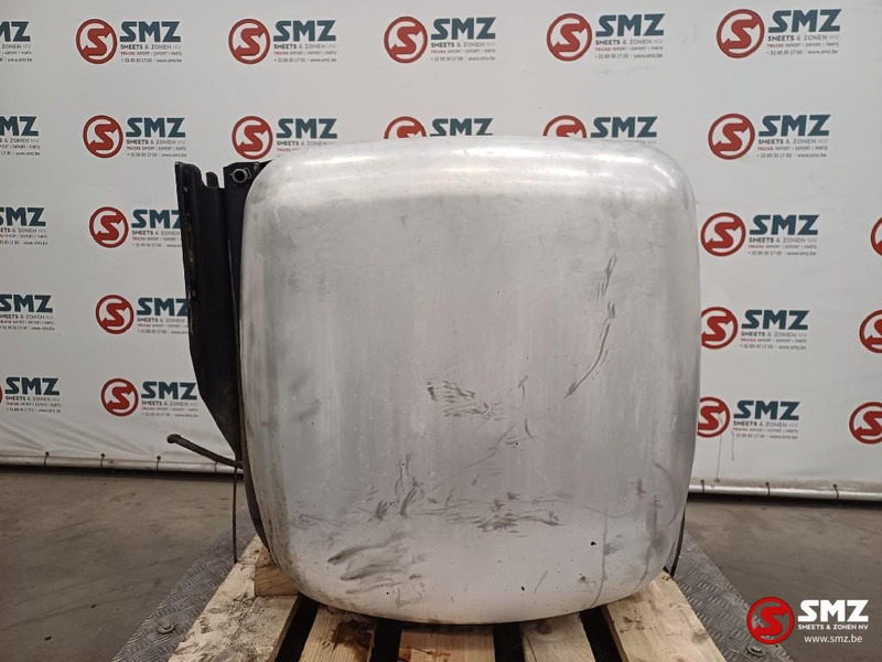 Mercedes-Benz Occ brandstoftank 300L + AdBluetank 25L Mercedes - Depósito de combustible para Camión: foto 4 Mercedes-Benz Occ brandstoftank 300L + AdBluetank 25L Mercedes - Depósito de combustible para Camión: foto 4