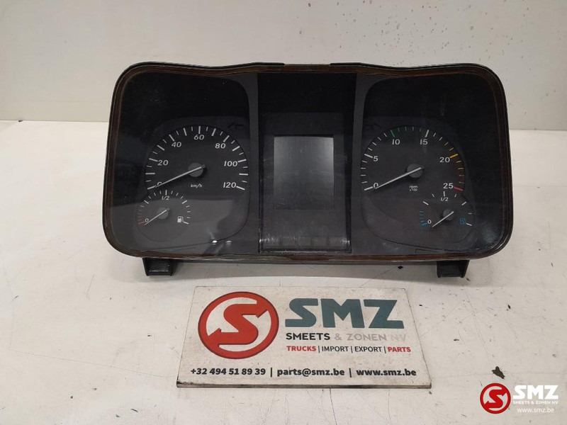 Mercedes-Benz Occ instrumentenpaneel Mercedes - Salpicadero para Camión: foto 1 Mercedes-Benz Occ instrumentenpaneel Mercedes - Salpicadero para Camión: foto 1