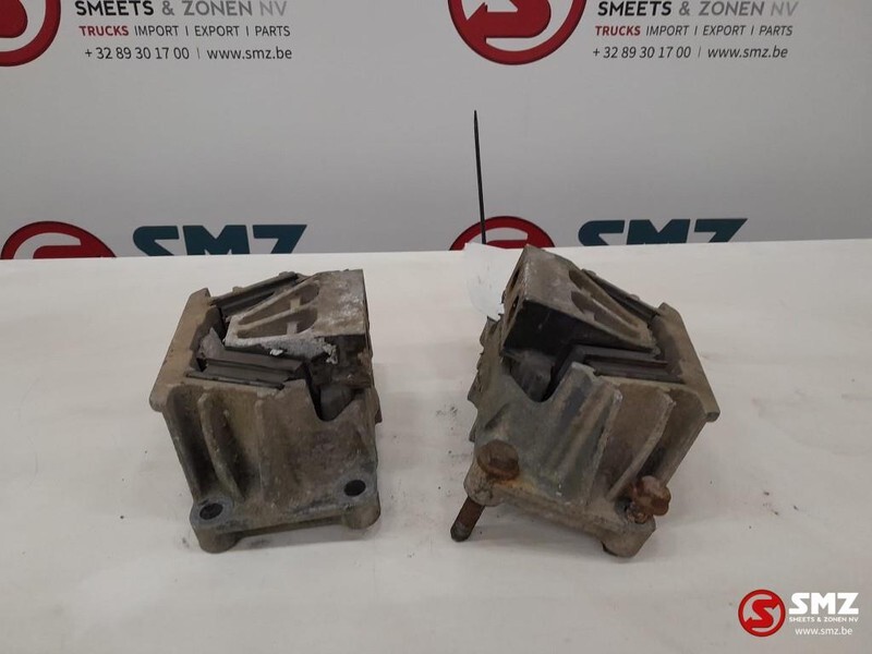Mercedes-Benz Occ set motorsteunen Mercedes Actros 1831 A9412415 - Soporte motor para Camión: foto 4 Mercedes-Benz Occ set motorsteunen Mercedes Actros 1831 A9412415 - Soporte motor para Camión: foto 4