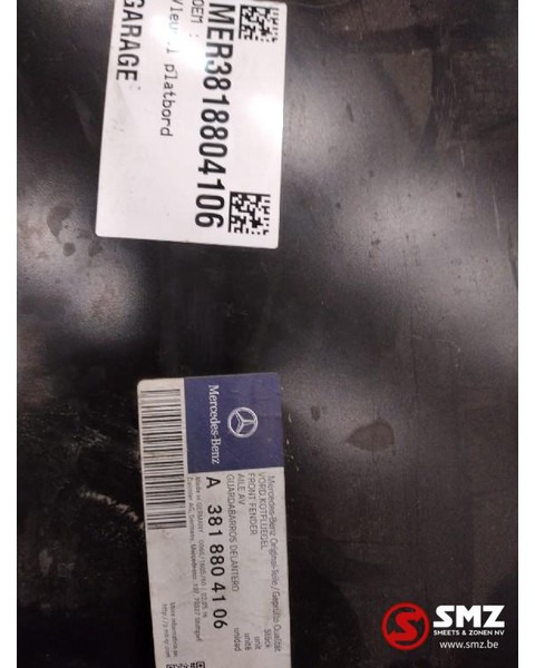 Mercedes-Benz Spatbord rechts Mercedes SK A3818804106 - Carrocería y exterior para Camión: foto 4 Mercedes-Benz Spatbord rechts Mercedes SK A3818804106 - Carrocería y exterior para Camión: foto 4