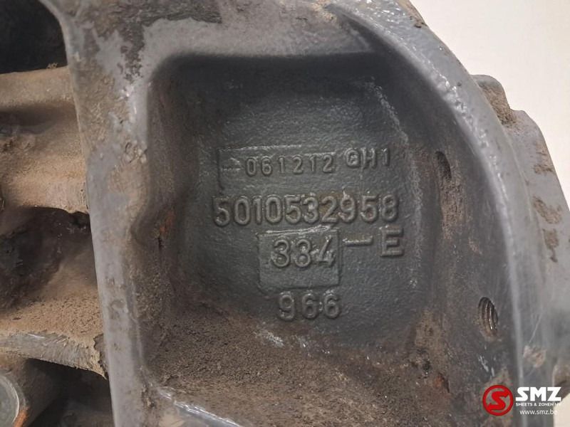Renault Occ torsiestangmontagebeugel links Renault - Bastidor/ Chasis para Camión: foto 5 Renault Occ torsiestangmontagebeugel links Renault - Bastidor/ Chasis para Camión: foto 5
