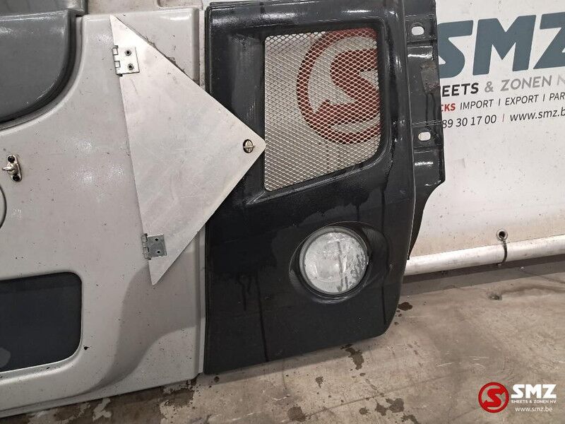 Renault Occ voorbumper Renault - Parachoques para Camión: foto 3 Renault Occ voorbumper Renault - Parachoques para Camión: foto 3