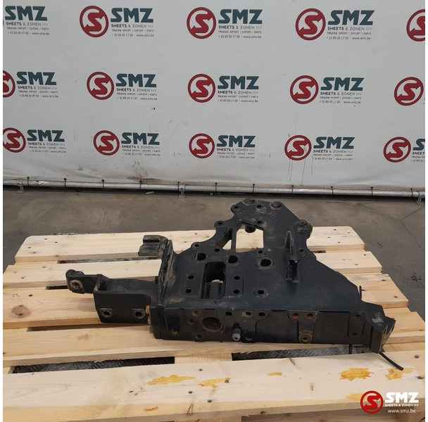 Renault Occ voorbumperbeugel links Renault - Bastidor/ Chasis para Camión: foto 1 Renault Occ voorbumperbeugel links Renault - Bastidor/ Chasis para Camión: foto 1