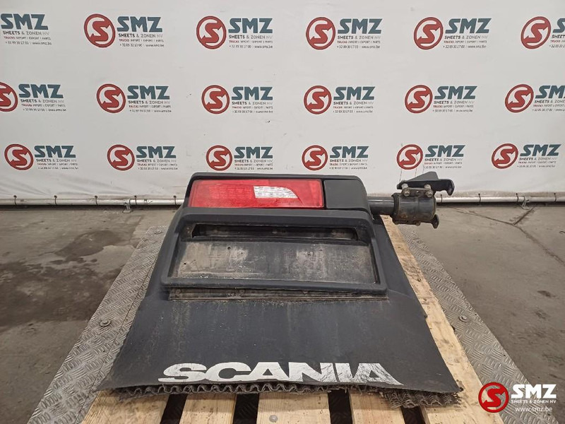 Scania Occ spatbord + spatbordbeugel linksachteraan Scani - Carrocería y exterior para Camión: foto 1 Scania Occ spatbord + spatbordbeugel linksachteraan Scani - Carrocería y exterior para Camión: foto 1