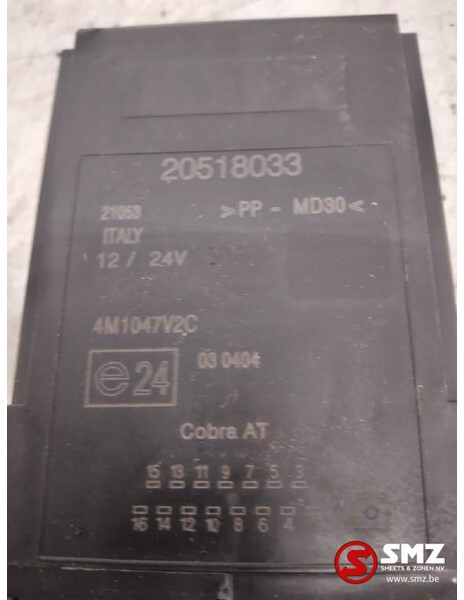 Volvo Occ ECU centrale vergrendeling controlemodule Volv - Unidad de control para Camión: foto 2 Volvo Occ ECU centrale vergrendeling controlemodule Volv - Unidad de control para Camión: foto 2