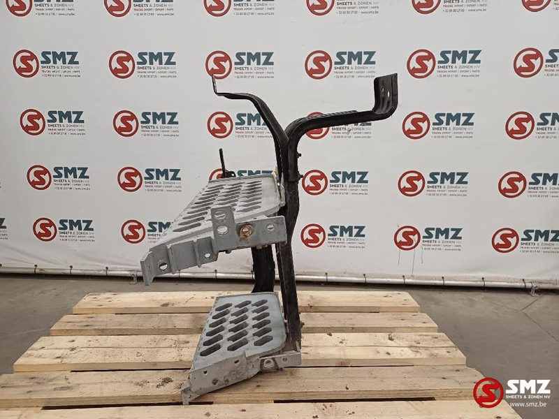 Volvo Occ opstap links Volvo - Cabina e interior para Camión: foto 3 Volvo Occ opstap links Volvo - Cabina e interior para Camión: foto 3