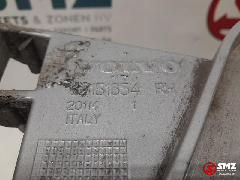 Volvo Occ opstapbak rechts Volvo - Cabina e interior para Camión: foto 3 Volvo Occ opstapbak rechts Volvo - Cabina e interior para Camión: foto 3