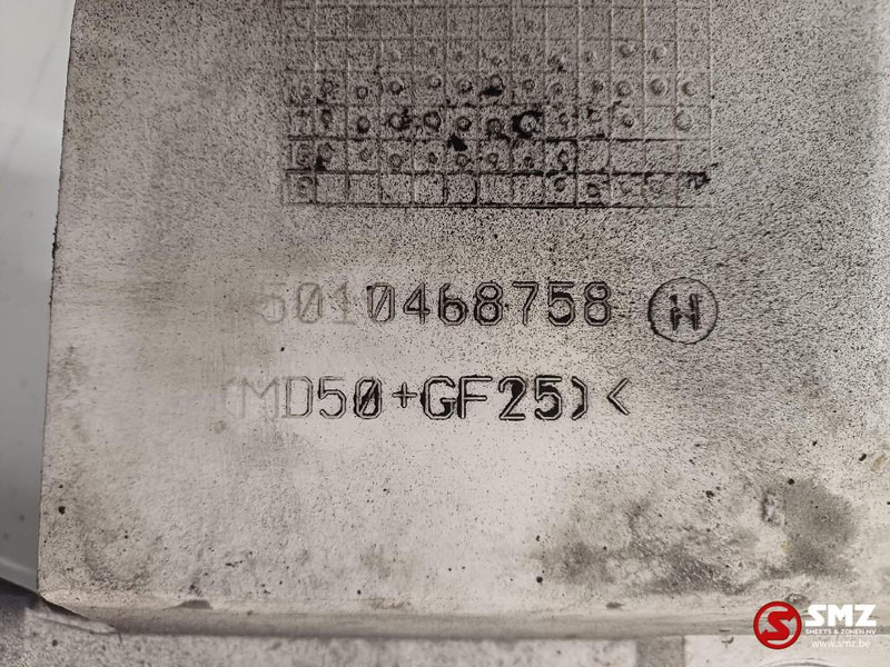Volvo Occ spatbord rechts Volvo - Carrocería y exterior para Camión: foto 5 Volvo Occ spatbord rechts Volvo - Carrocería y exterior para Camión: foto 5