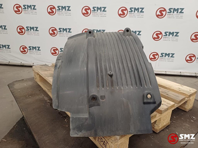 Volvo Occ spatscherm vooraan rechts Volvo - Carrocería y exterior para Camión: foto 4 Volvo Occ spatscherm vooraan rechts Volvo - Carrocería y exterior para Camión: foto 4