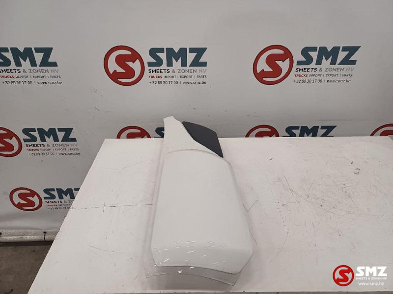 Volvo Occ windgeleider rechts Volvo - Cabina e interior para Camión: foto 3 Volvo Occ windgeleider rechts Volvo - Cabina e interior para Camión: foto 3