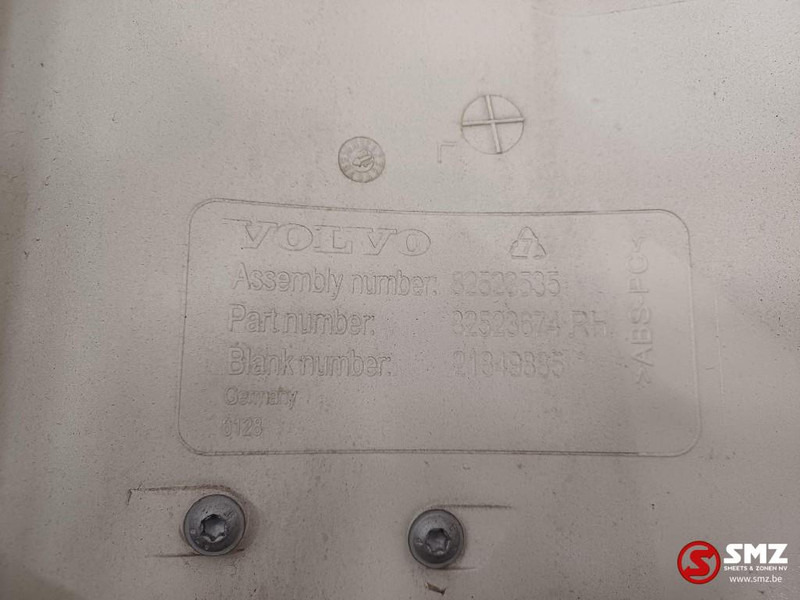 Volvo Occ windgeleider rechts Volvo - Cabina e interior para Camión: foto 5 Volvo Occ windgeleider rechts Volvo - Cabina e interior para Camión: foto 5