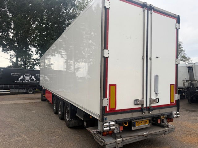 Schmitz Cargobull SLXe 300 1894 uur laadklep 2liftassen - Frigorífico semirremolque: foto 2 Schmitz Cargobull SLXe 300 1894 uur laadklep 2liftassen - Frigorífico semirremolque: foto 2