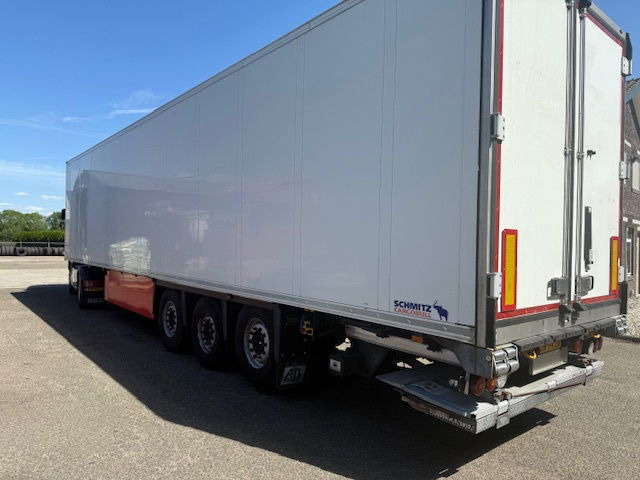 Schmitz Cargobull Thermoking SLXe 300 Laadklep Liftas 3924 dieseluren - Frigorífico semirremolque: foto 2 Schmitz Cargobull Thermoking SLXe 300 Laadklep Liftas 3924 dieseluren - Frigorífico semirremolque: foto 2