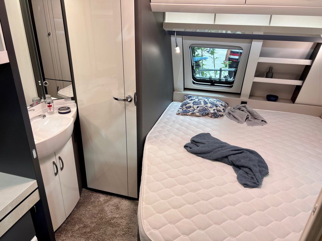 Caravana EXCELLENT 560 CFe: foto 9