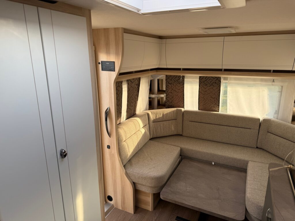 Caravana nuevo HOBBY DE LUXE 460 UFe 2025: foto 11 Caravana nuevo HOBBY DE LUXE 460 UFe 2025: foto 11