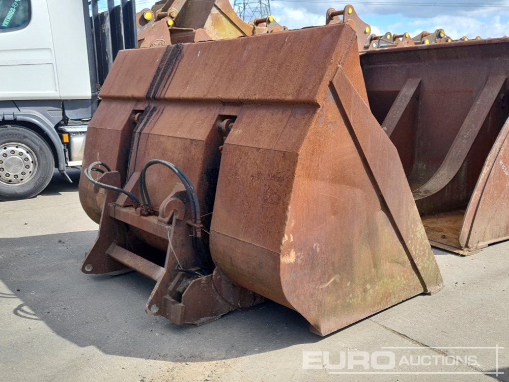108" Hi Tip Bucket to suit Wheeled Loader - Cazo: foto 5 108" Hi Tip Bucket to suit Wheeled Loader - Cazo: foto 5