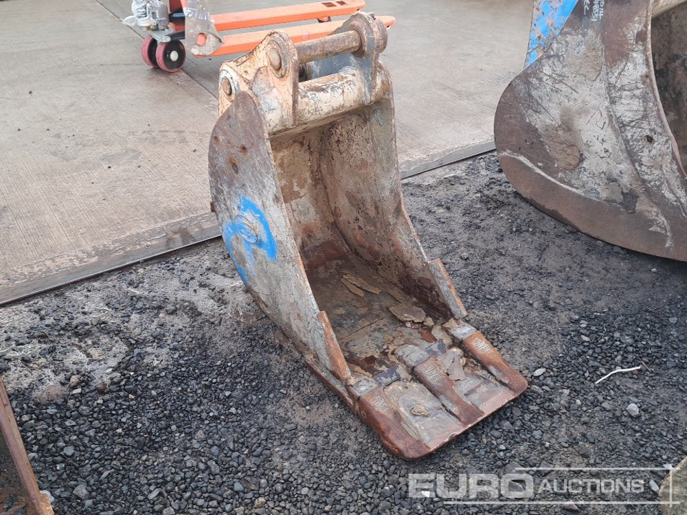 18" Strickland Digging Bucket 50mm Pin to suit 6-8 Ton Excavator - Cazo: foto 1 18" Strickland Digging Bucket 50mm Pin to suit 6-8 Ton Excavator - Cazo: foto 1