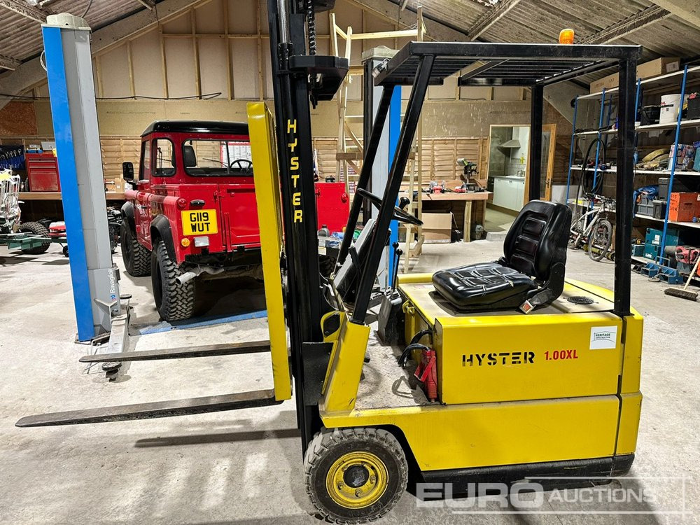 1991 Hyster 1 Ton Electric Fork Lift, Charger - Equipo de construcción: foto 1 1991 Hyster 1 Ton Electric Fork Lift, Charger - Equipo de construcción: foto 1