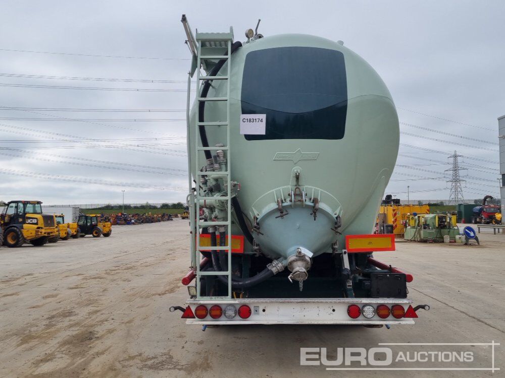 2001 Spitzer Tri Axle Tipping Tanker Trailer - Cisterna semirremolque: foto 4 2001 Spitzer Tri Axle Tipping Tanker Trailer - Cisterna semirremolque: foto 4