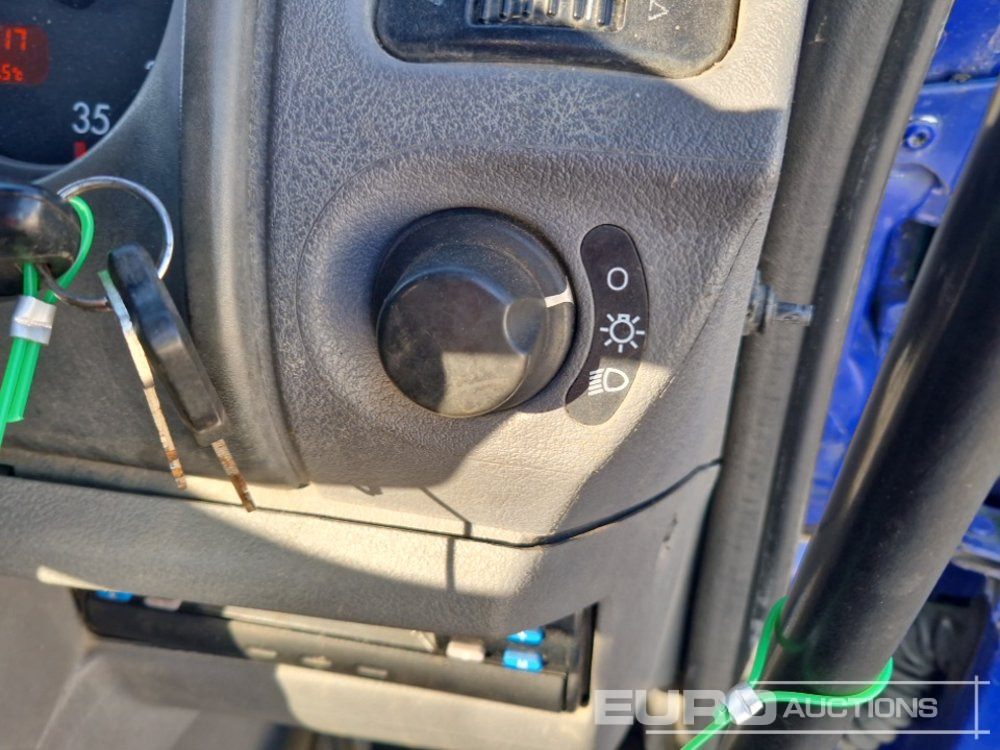 Camión caja abierta 2004 DAF LF55 220: foto 47