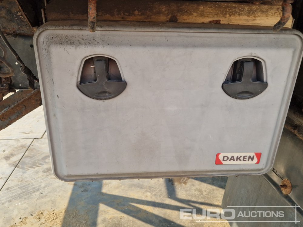 Camión caja abierta 2004 DAF LF55 220: foto 14