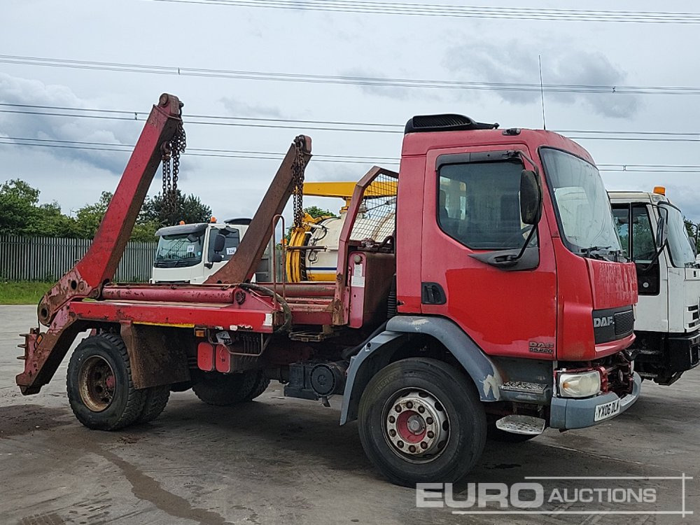 2006 DAF LF55.220 - Portacontenedor de cadenas camión: foto 5 2006 DAF LF55.220 - Portacontenedor de cadenas camión: foto 5