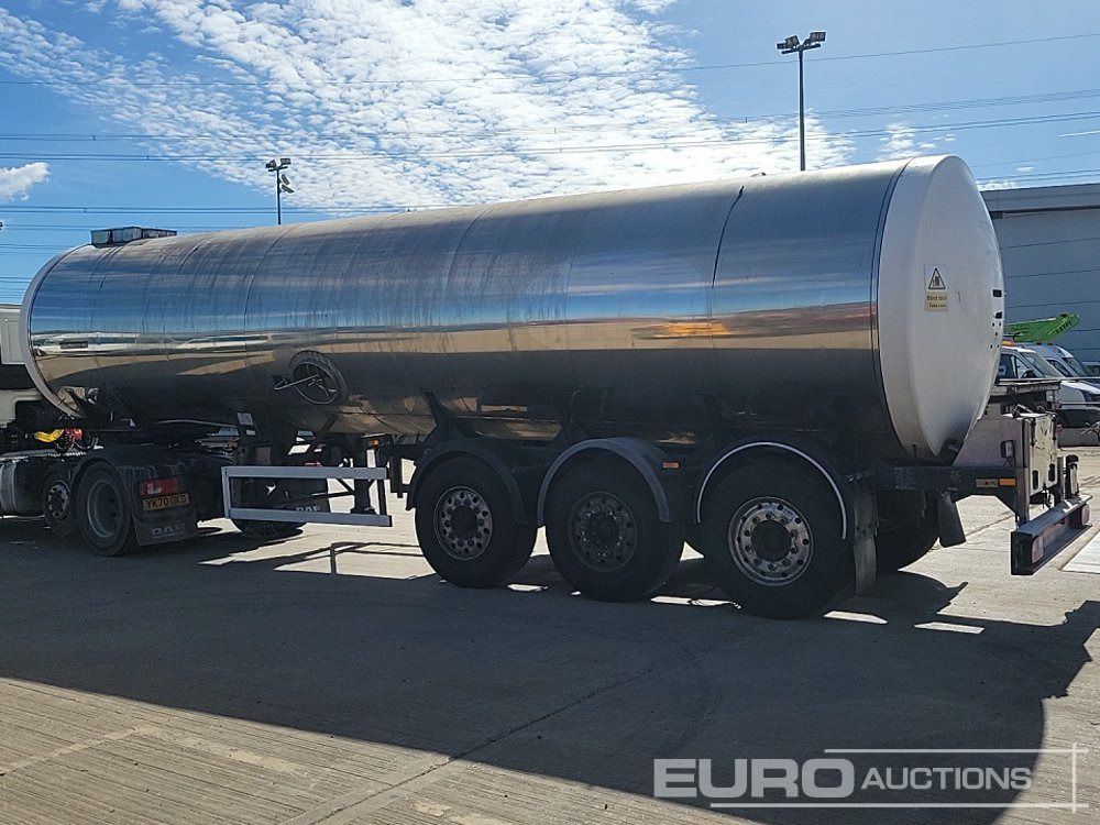 2007 CLAYTON COMMERCIALS Tri Axle Tanker Trailer - Cisterna semirremolque: foto 3 2007 CLAYTON COMMERCIALS Tri Axle Tanker Trailer - Cisterna semirremolque: foto 3