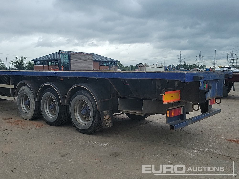 2007 SDC Trailer Tri Axle Extendable Flatbed Trailer, Twist Locks, Rear Steer - Semirremolque plataforma/ Caja abierta: foto 3 2007 SDC Trailer Tri Axle Extendable Flatbed Trailer, Twist Locks, Rear Steer - Semirremolque plataforma/ Caja abierta: foto 3