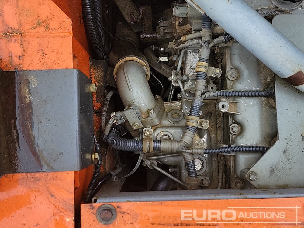 Excavadora de cadenas 2010 Hitachi ZX130 LCN-3: foto 41