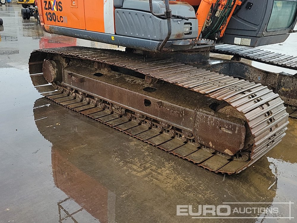 Excavadora de cadenas 2010 Hitachi ZX130 LCN-3: foto 14