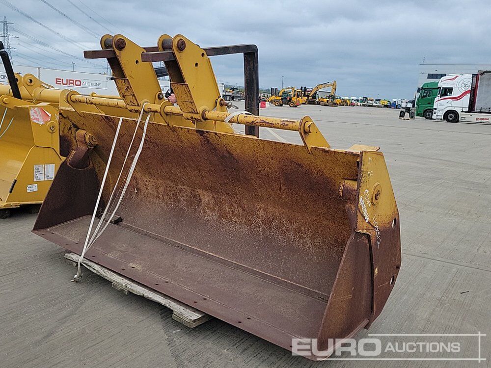 2012 CAT 96" Hydraulic 4 In 1 Bucket to suit Backhoe Loader - Cazo: foto 1 2012 CAT 96" Hydraulic 4 In 1 Bucket to suit Backhoe Loader - Cazo: foto 1