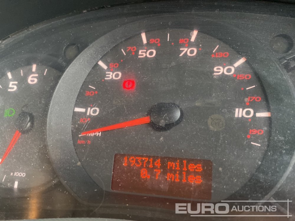 Caja abierta furgoneta 2012 Renault Master: foto 41